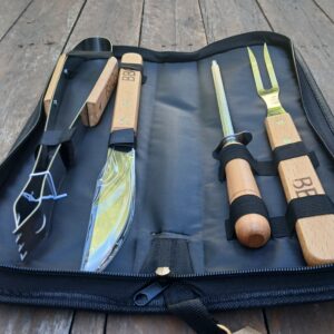 ESTUCHE PARRILLERO EN TELA 4 PIEZAS