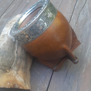 MATE IMPERIAL DE ALGARROBO FORRADO C/VIROLA CINCELADA